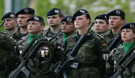 Франц, Испани зэрэг орнууд Европ тивийг нэгдсэн армитай болгохыг идэвхитэй дэмжинэ